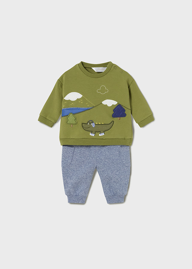 Olive Alligator Sweatshirt & Heather Blue Pants