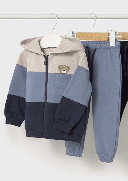 Colorblock Bear Sweatshirt & Light Blue Pants