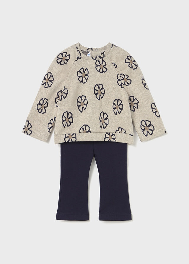 Beige Daisy Print Top & Navy Leggings