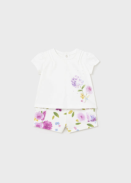 White Bright Flower Tee & Flower Print Shorts