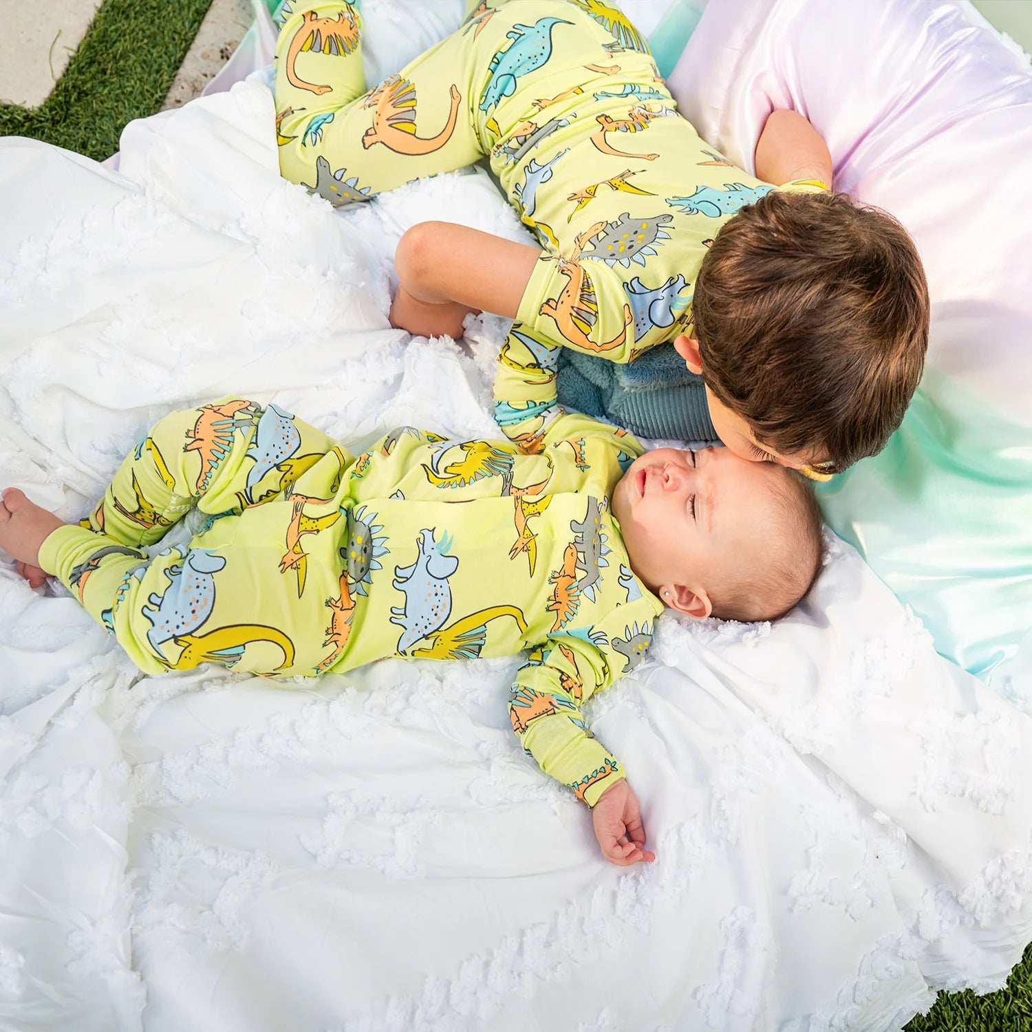 Magnetic Roar and Explore Pajama