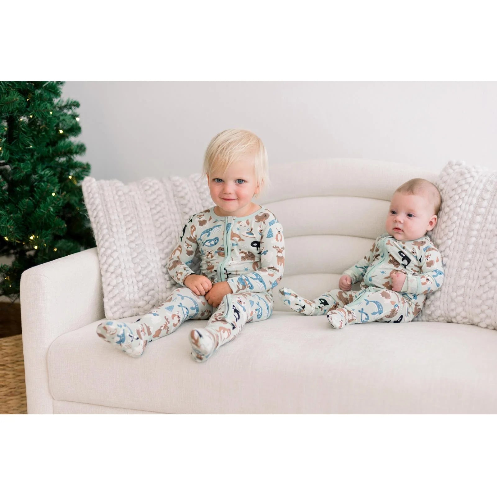 Aloe Arctic Animals Print 2-Way Zip Footie