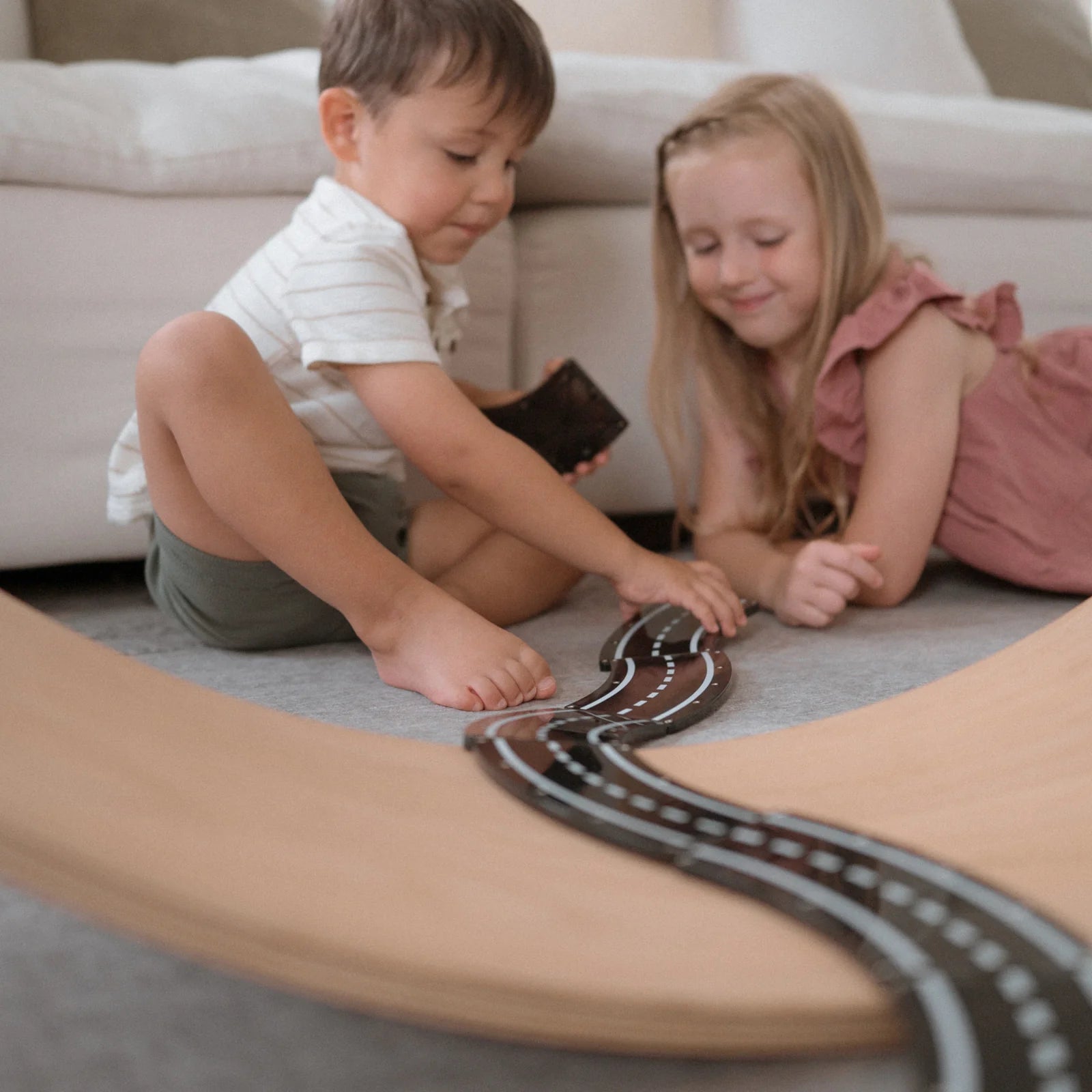 Magna-Tiles Xtras: Roads 12-Piece Set