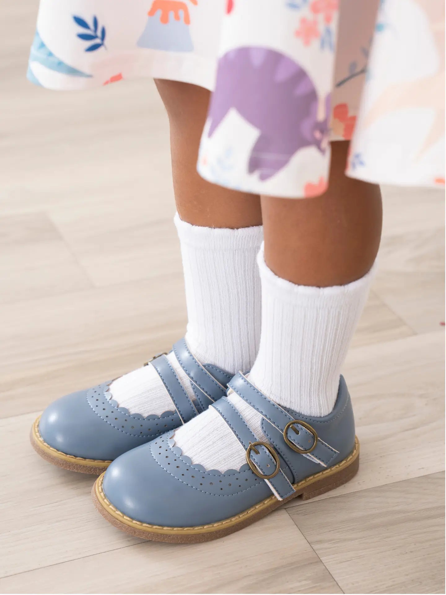 Scallop Hem Crew Socks - Off-white