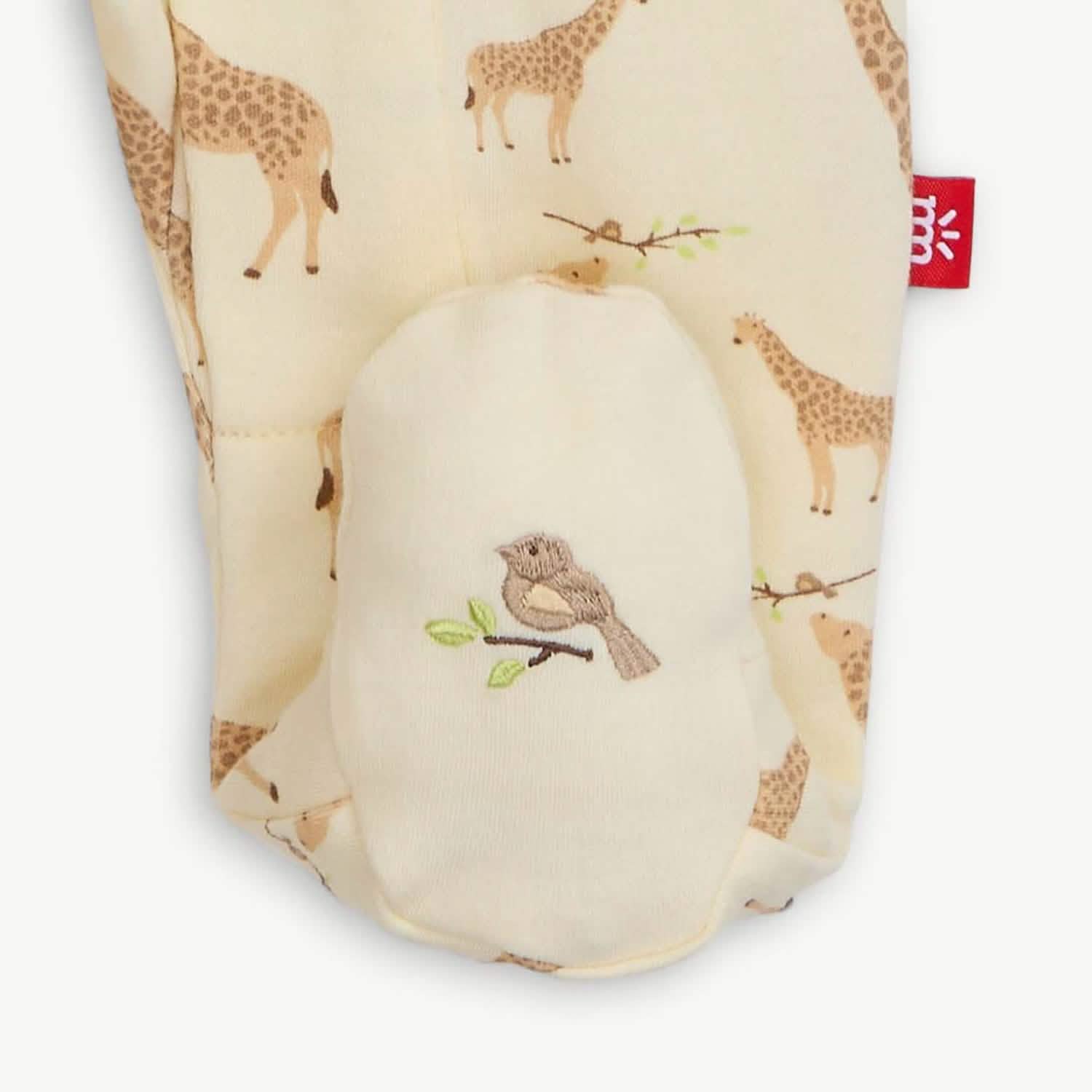 Magnetic Cream Jolie Giraffe Footie