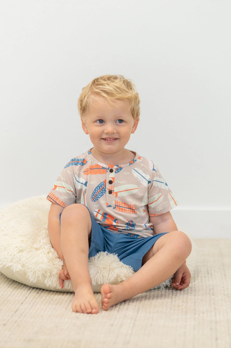 Raglan Henley S/S  - Surfboards