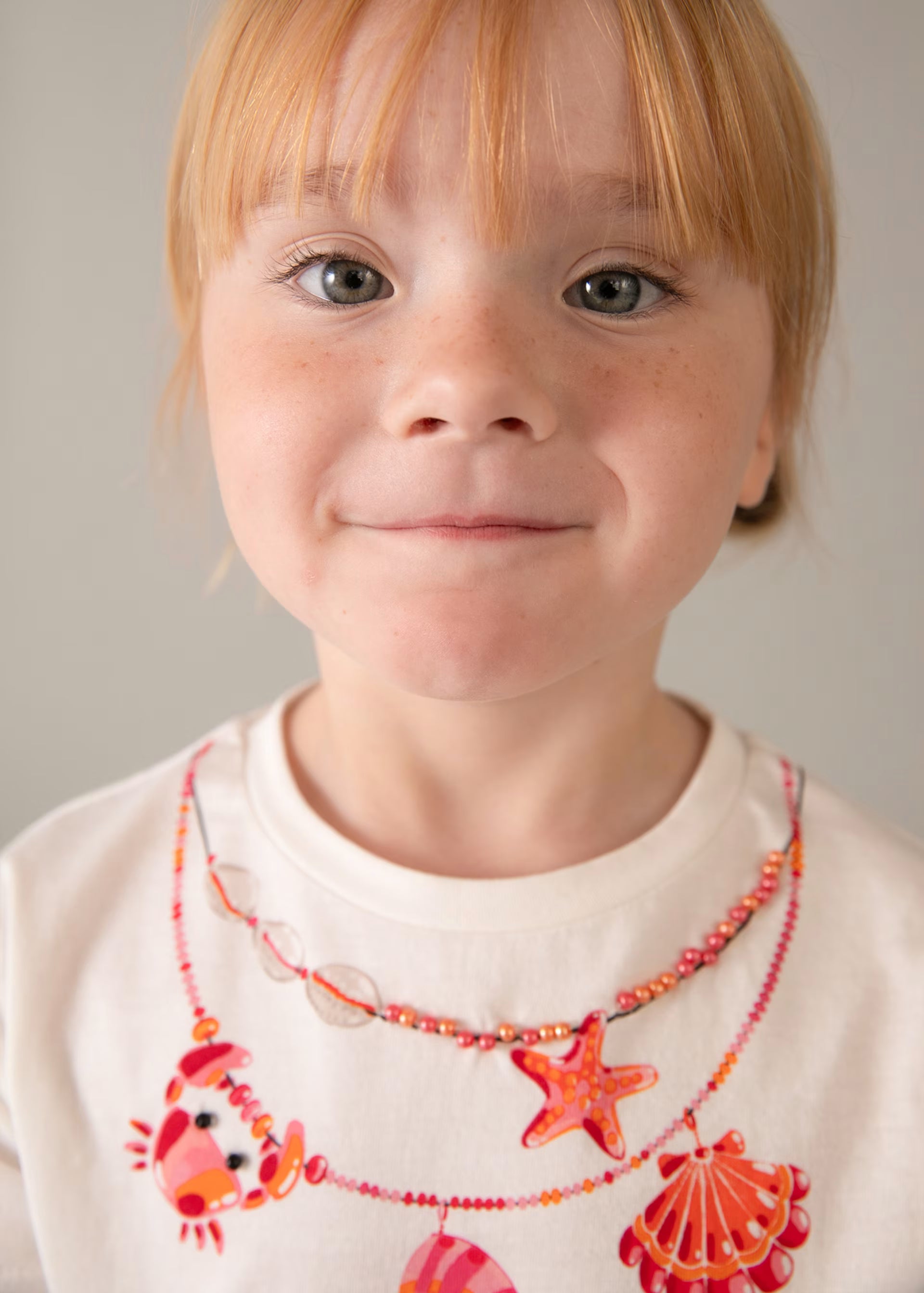 Seashell Crab Necklace Tee & Poppy Pink Ruffle Shorts