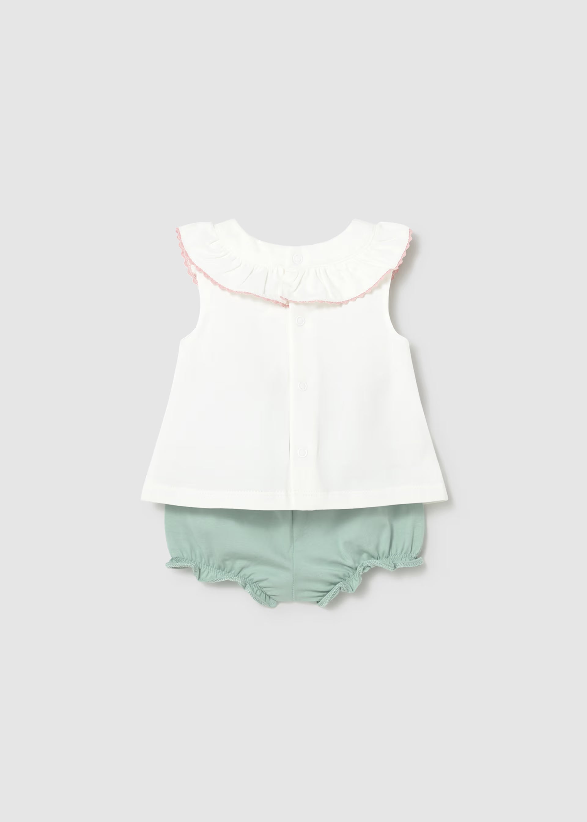 Cream Round Flower Collar Tee & Green Ruffle Short